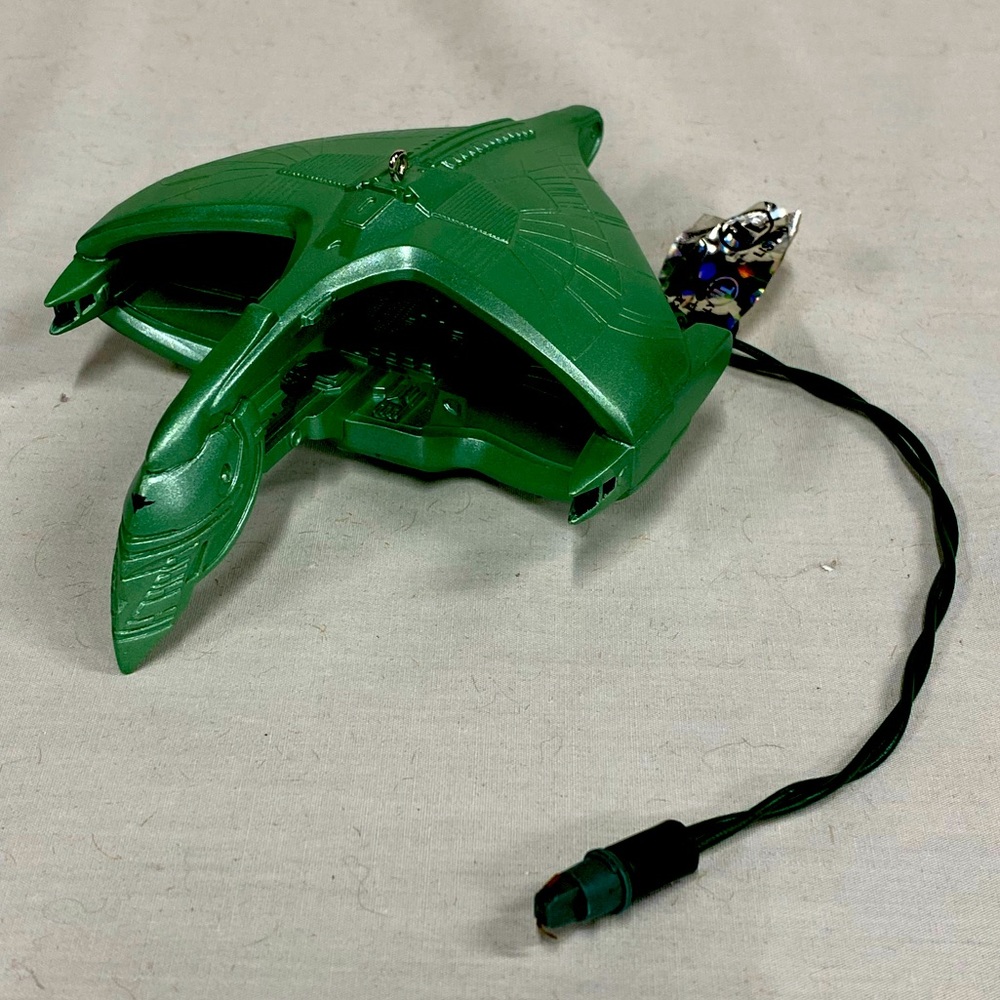 Vintage Hallmark Keepsake “Romulan Warbird” Ornament, 1995